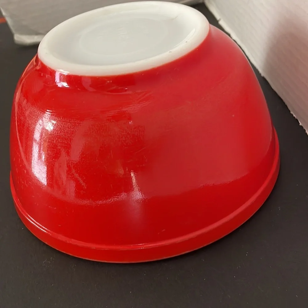 Vintage Pyrex Set 3 Primary Color Nesting Glass Mixing Bowls